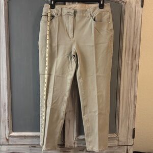 Chico's So Slimming Beige Pants